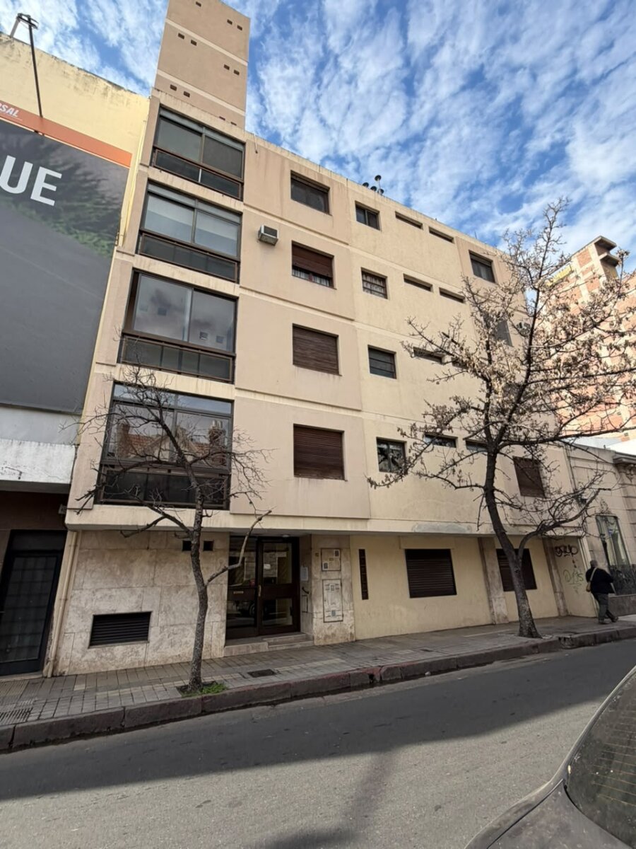 VENTA DEPARTAMENTO DOS DORMITORIOS CON PATIO- Apto crédito - Imagen 2