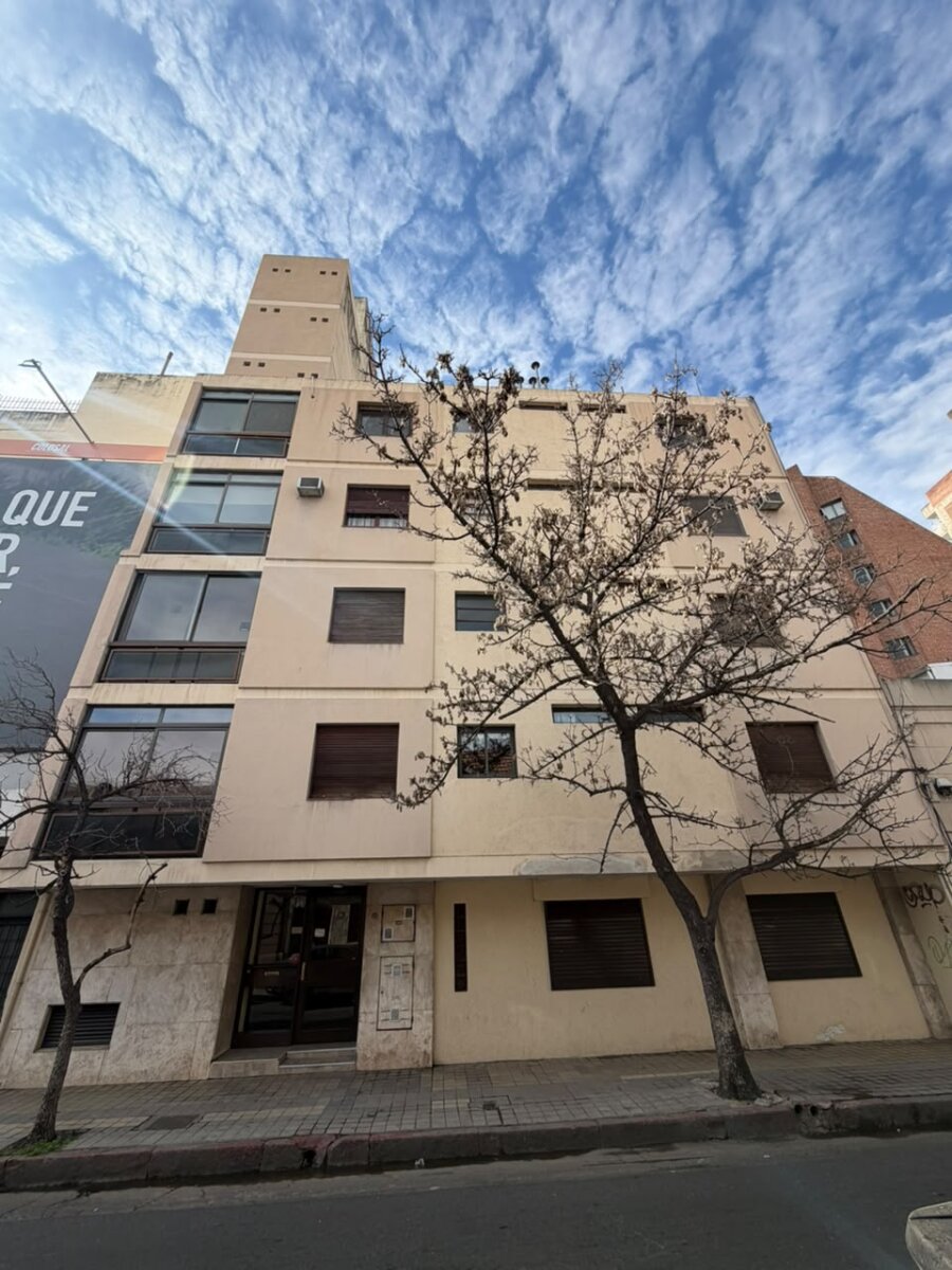 VENTA DEPARTAMENTO DOS DORMITORIOS CON PATIO- Apto crédito