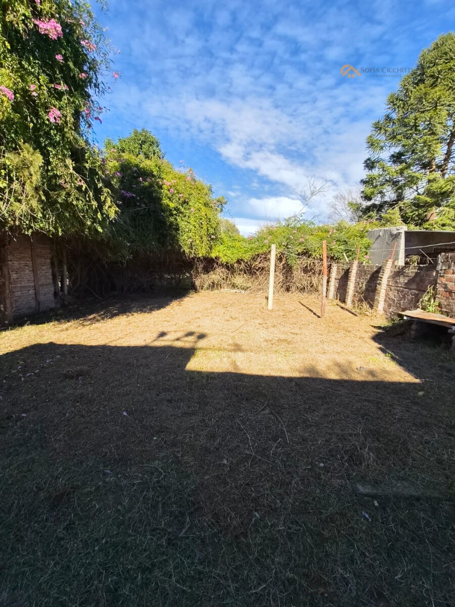 ROLDAN - CASA EN VENTA -A POCAS CUADRAS DEL CENTRO -2 DORMITORIOS - 3