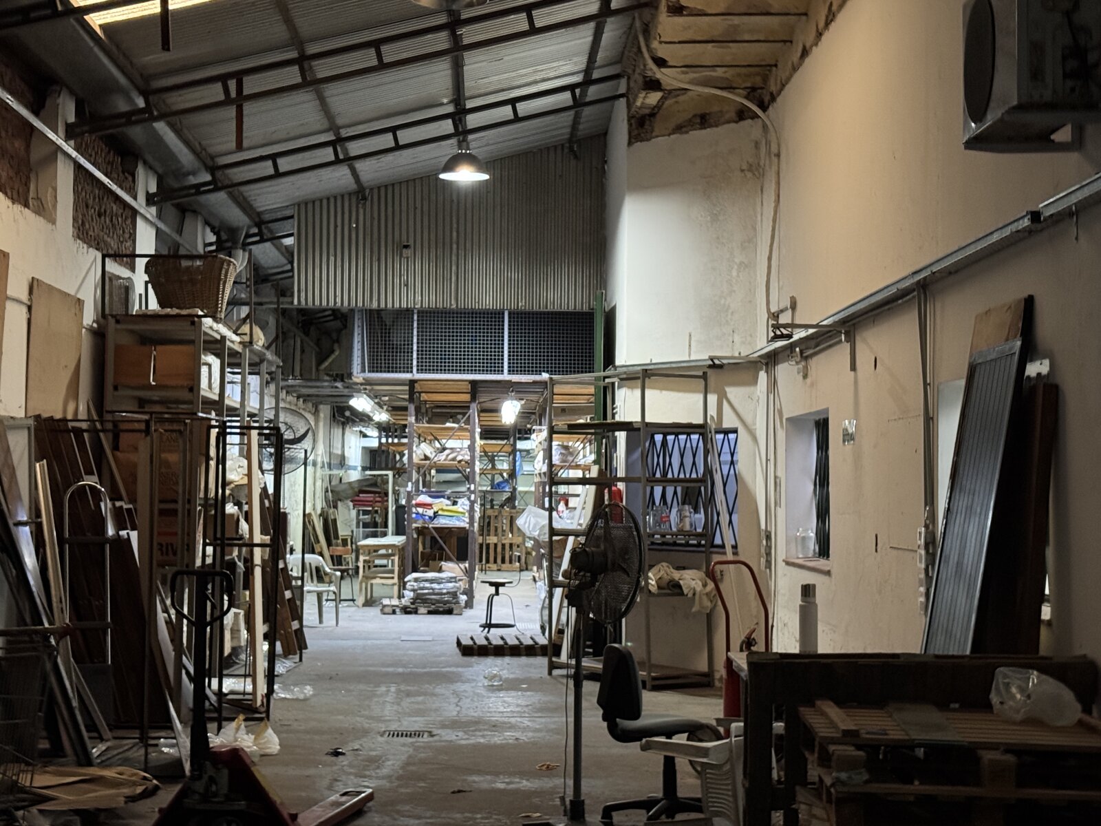9 de Julio 1849 - Local Comercial con Deposito en Alquiler | 813 m2 - 2