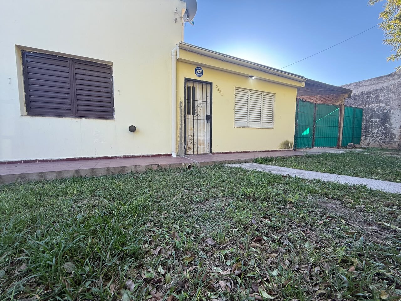 CASA EN VENTA BARRIO PRIMERO DE MAYO