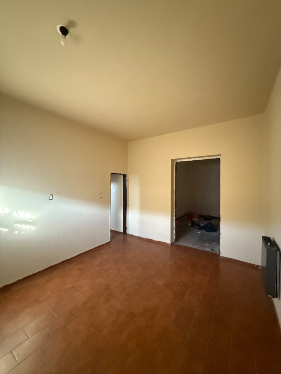 CASA EN VENTA BARRIO PRIMERO DE MAYO - Imagen 9