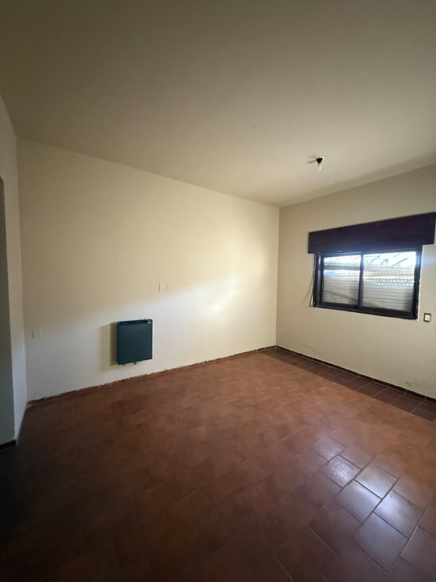 CASA EN VENTA BARRIO PRIMERO DE MAYO - Imagen 10