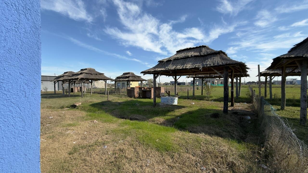 Casa 3 Ambientes + Lote en Finca Don Eugenio II - Escuchan ofertas - 2