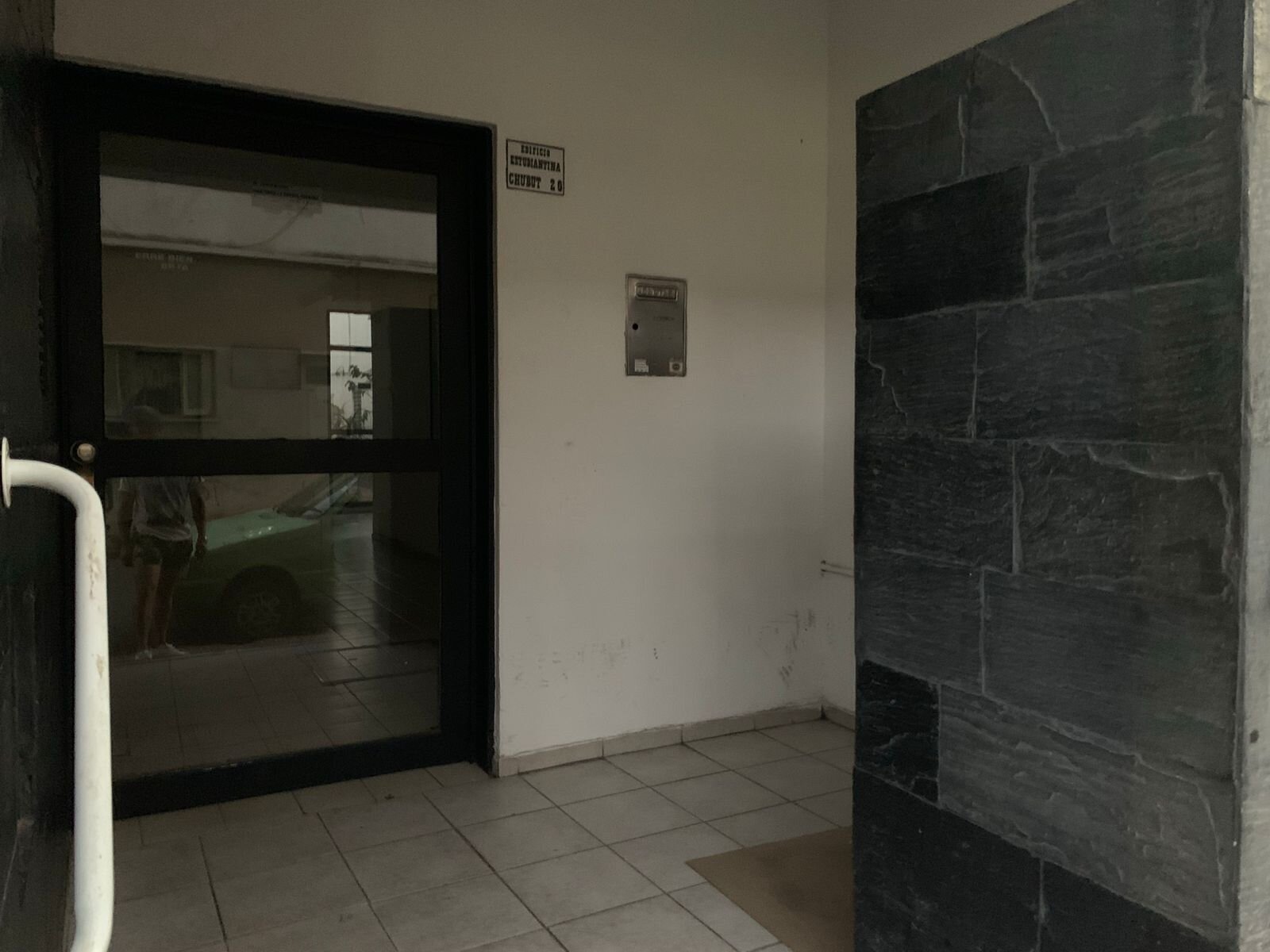 DEPARTAMENTO EN ALQUILER ANUAL - Imagen 2