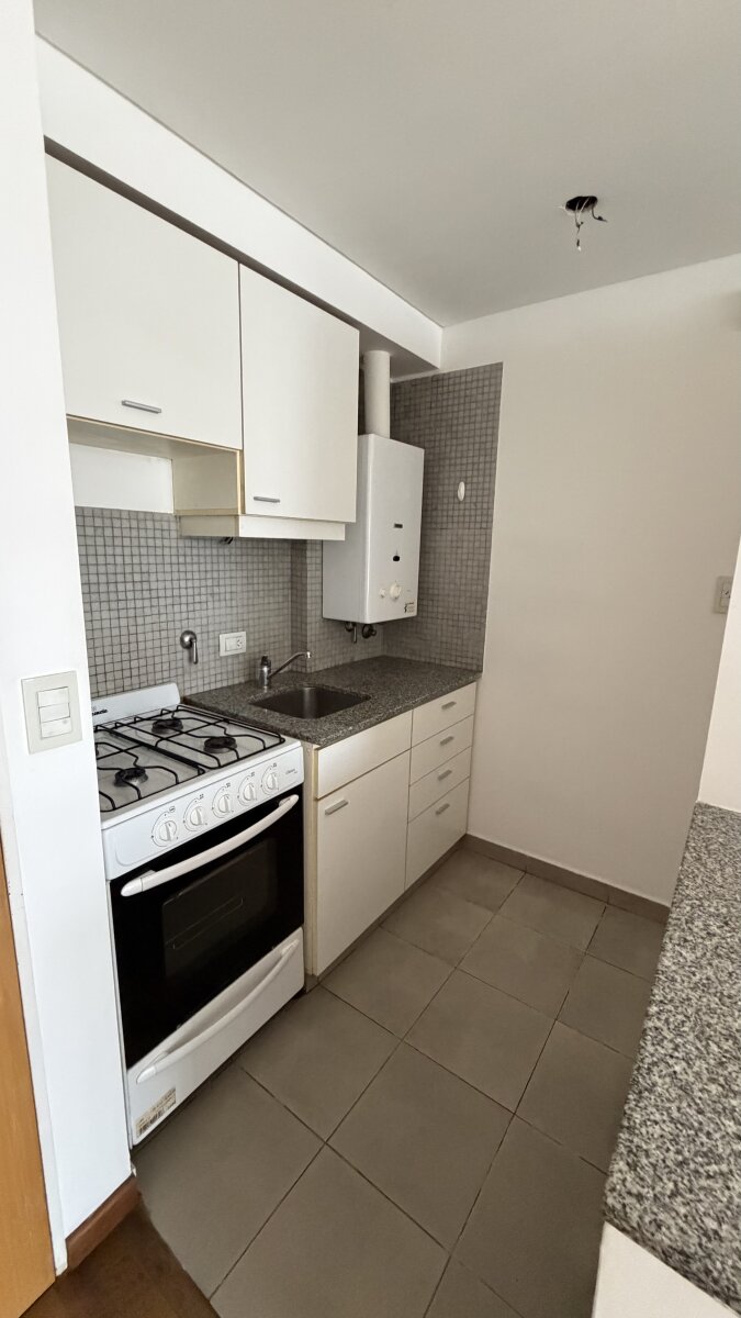 GUEMES 2979 dpto 1 dorm con cochera - 1