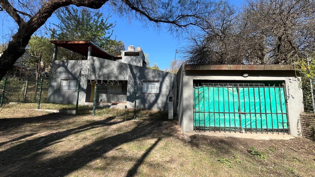 Venta Casa 3 Dormitorios con Pileta en Cabana, Unquillo - Imagen 2