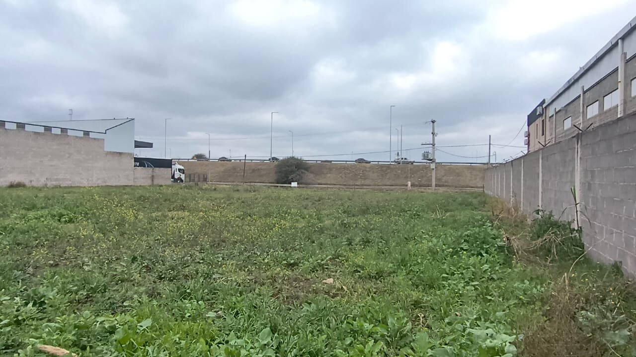 Lote Industrial 2.838 m² | 45 m de Frente | Zona Norte Córdoba - Imagen 3