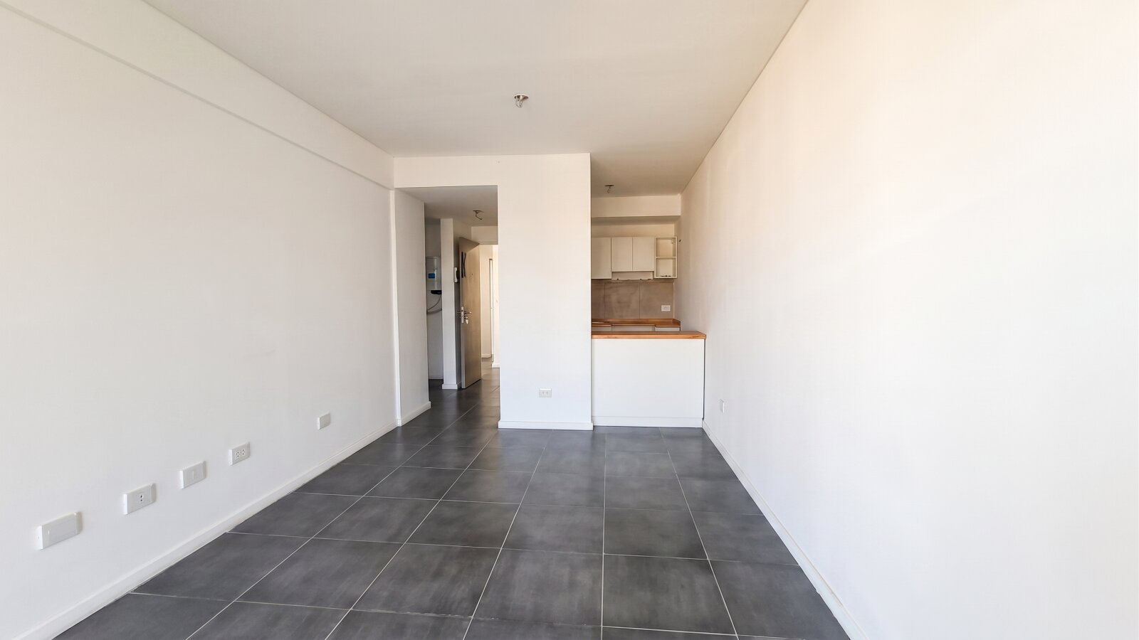 Julio A Roca 652 | Departamento de 1 dormitorio moderno al Frente con Balcon, Parillero y Cochera | Granadero Baigorria - 1