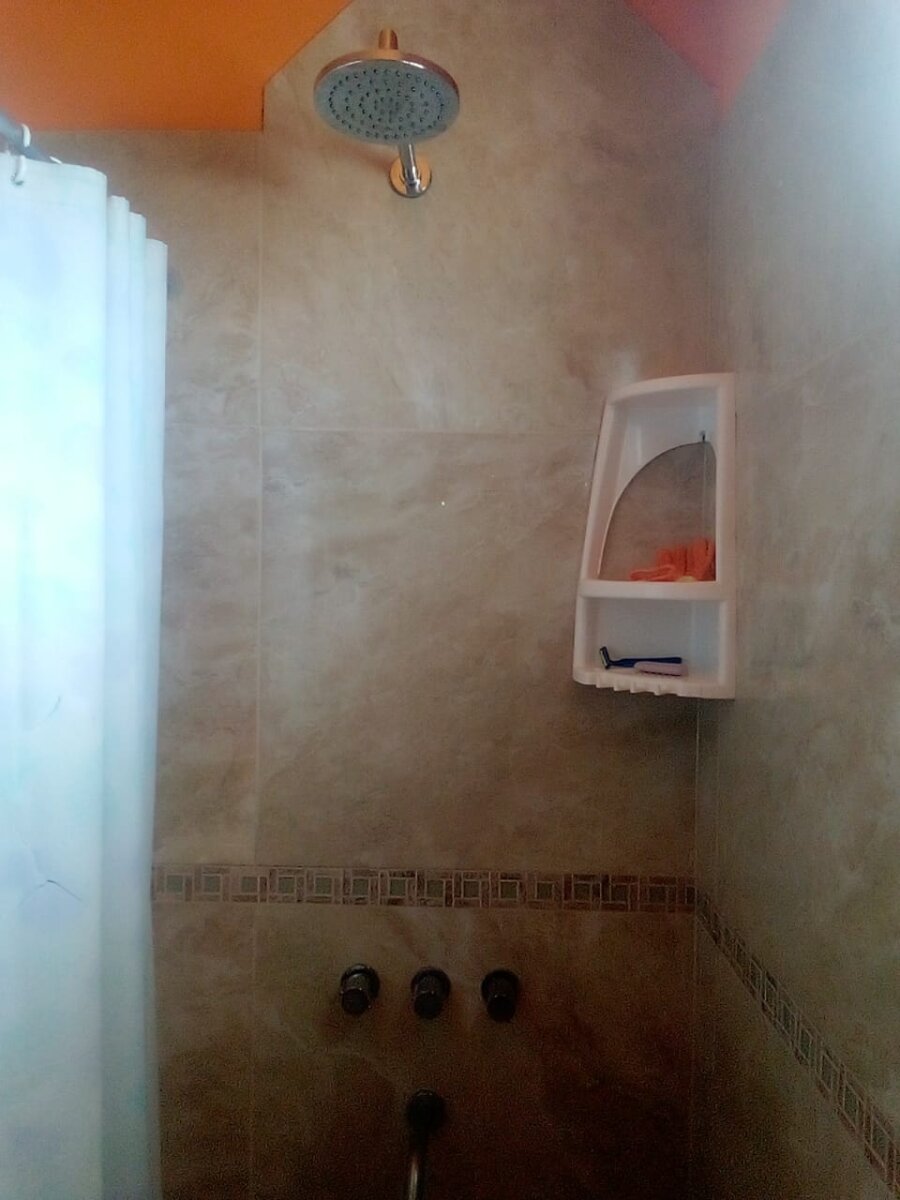 Tanti - Casa de 2 dorm. + amplio lote - Imagen 7