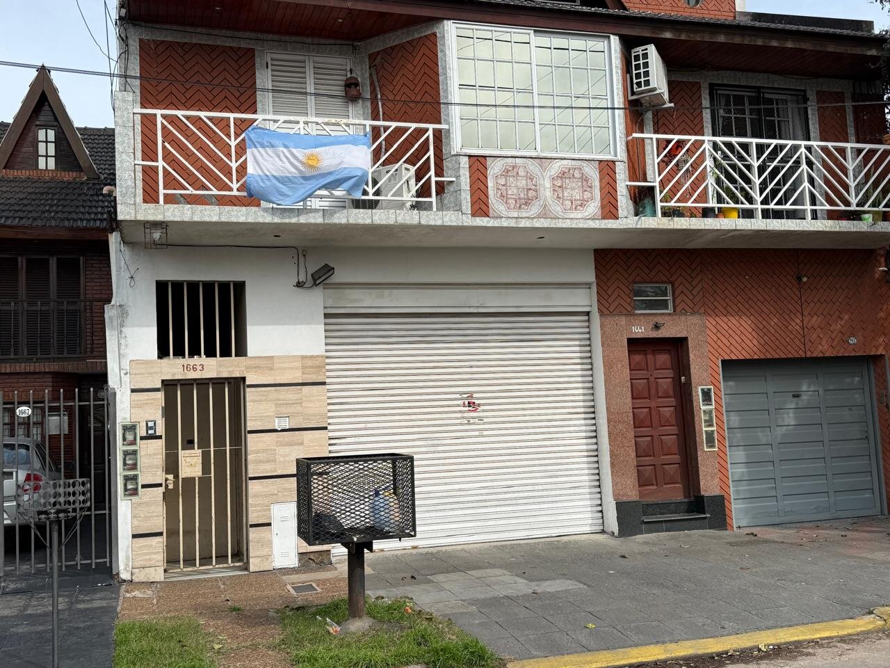 DUPLEX 3 AMB CON PATIO - VILLA LUZURIAGA - OPORTUNIDAD - 11