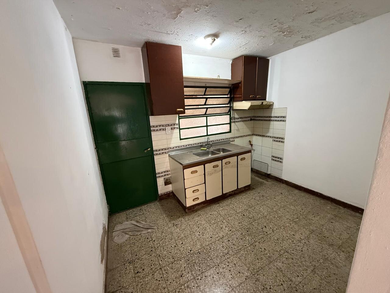 DUPLEX 3 AMB CON PATIO - VILLA LUZURIAGA - OPORTUNIDAD - 2
