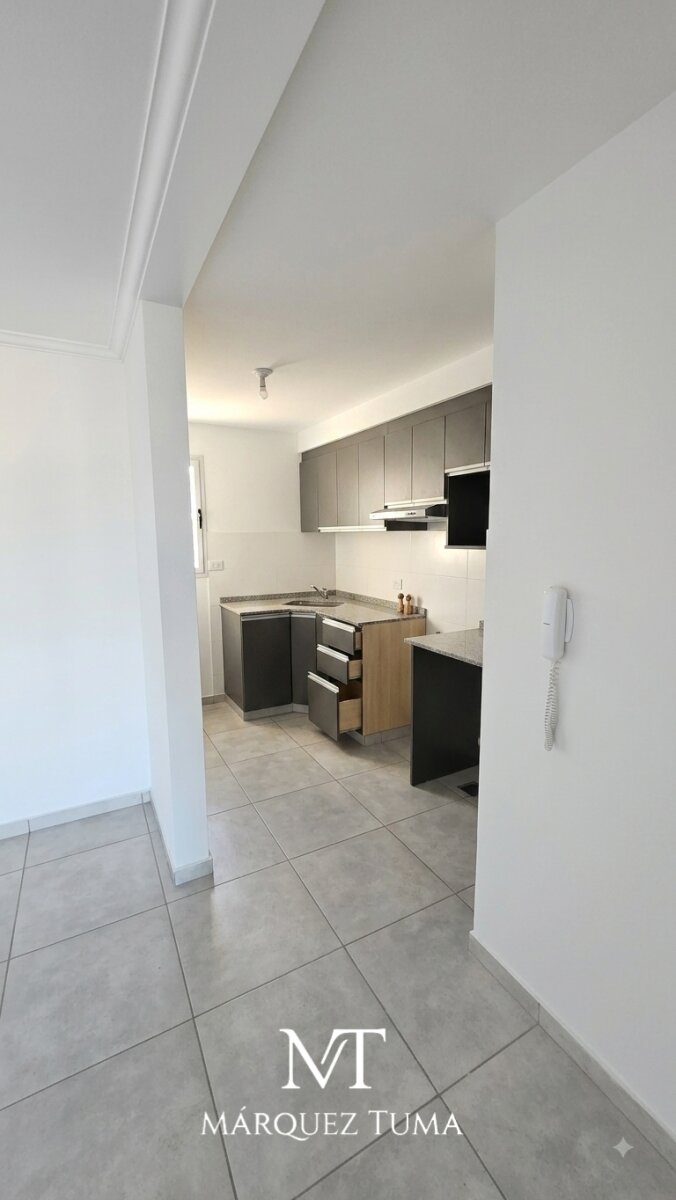VENTA DEPTO. 1 DORMITORIO  BARRIO GÜEMES - Imagen 2
