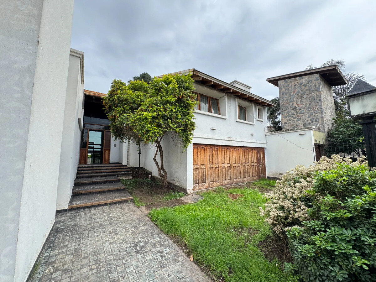 Alquiler Comercial. Casa En B° Cerro De Las Rosas. - 6