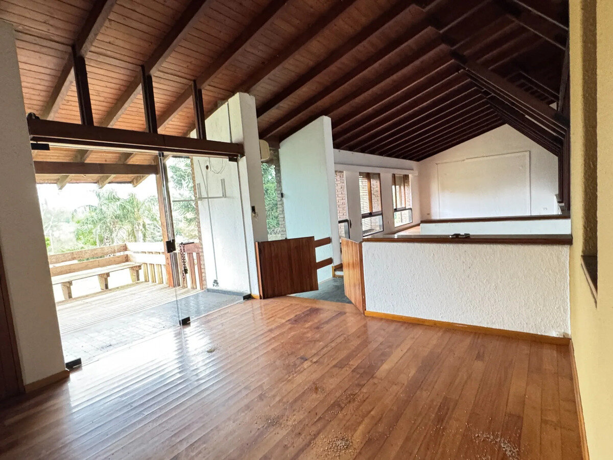 Alquiler Comercial. Casa En B° Cerro De Las Rosas. - 19