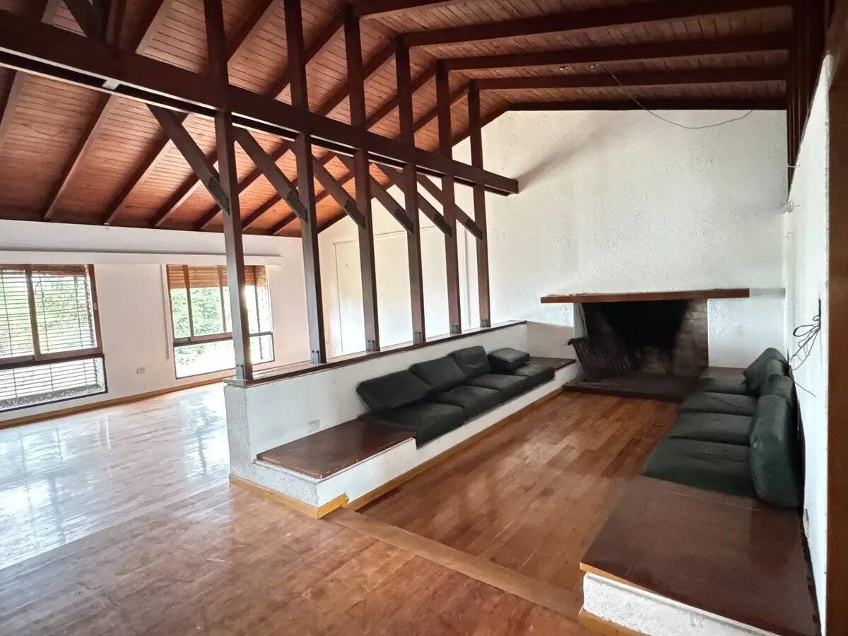 Alquiler Comercial. Casa En B° Cerro De Las Rosas. - 24