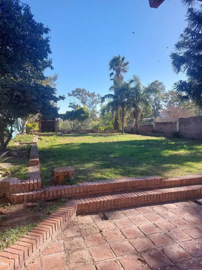 Alquiler Comercial. Casa En B° Cerro De Las Rosas. - 9