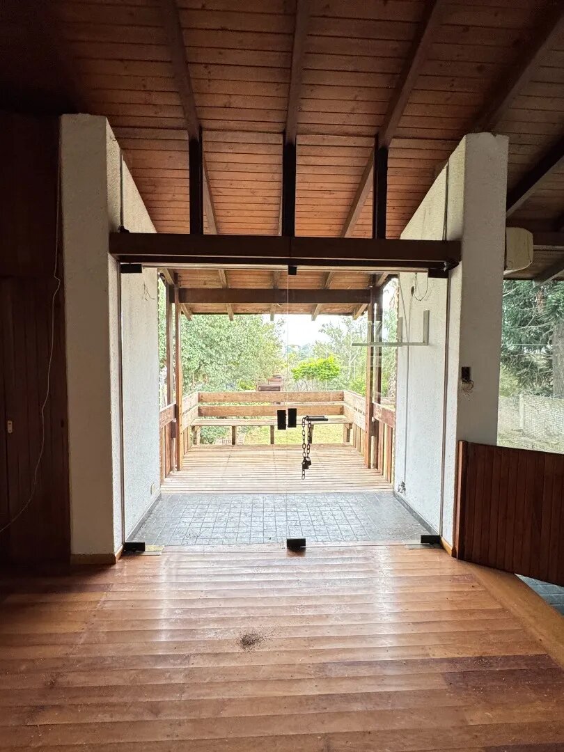 Alquiler Comercial. Casa En B° Cerro De Las Rosas. - 26