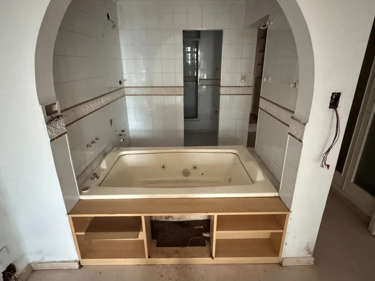 Alquiler Comercial. Casa En B° Cerro De Las Rosas. - 29
