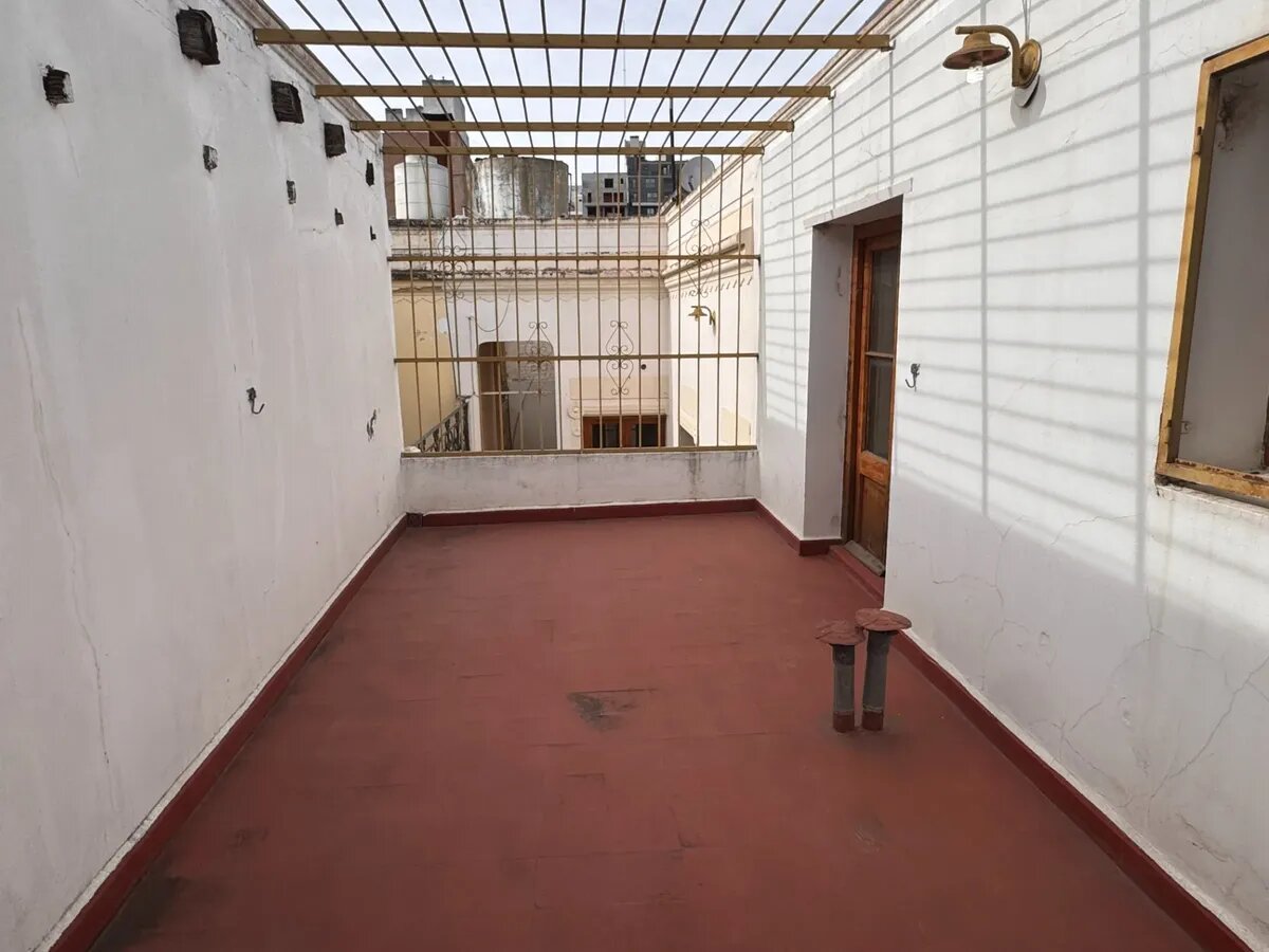 Casona En Güemes, Fines Comerciales. - 13
