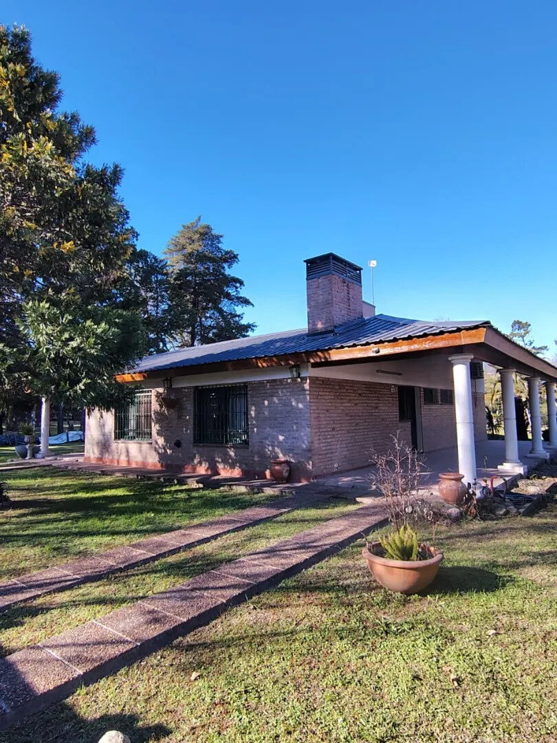 Se Vende Casa - A 2 Cuadras Del Rio - 2