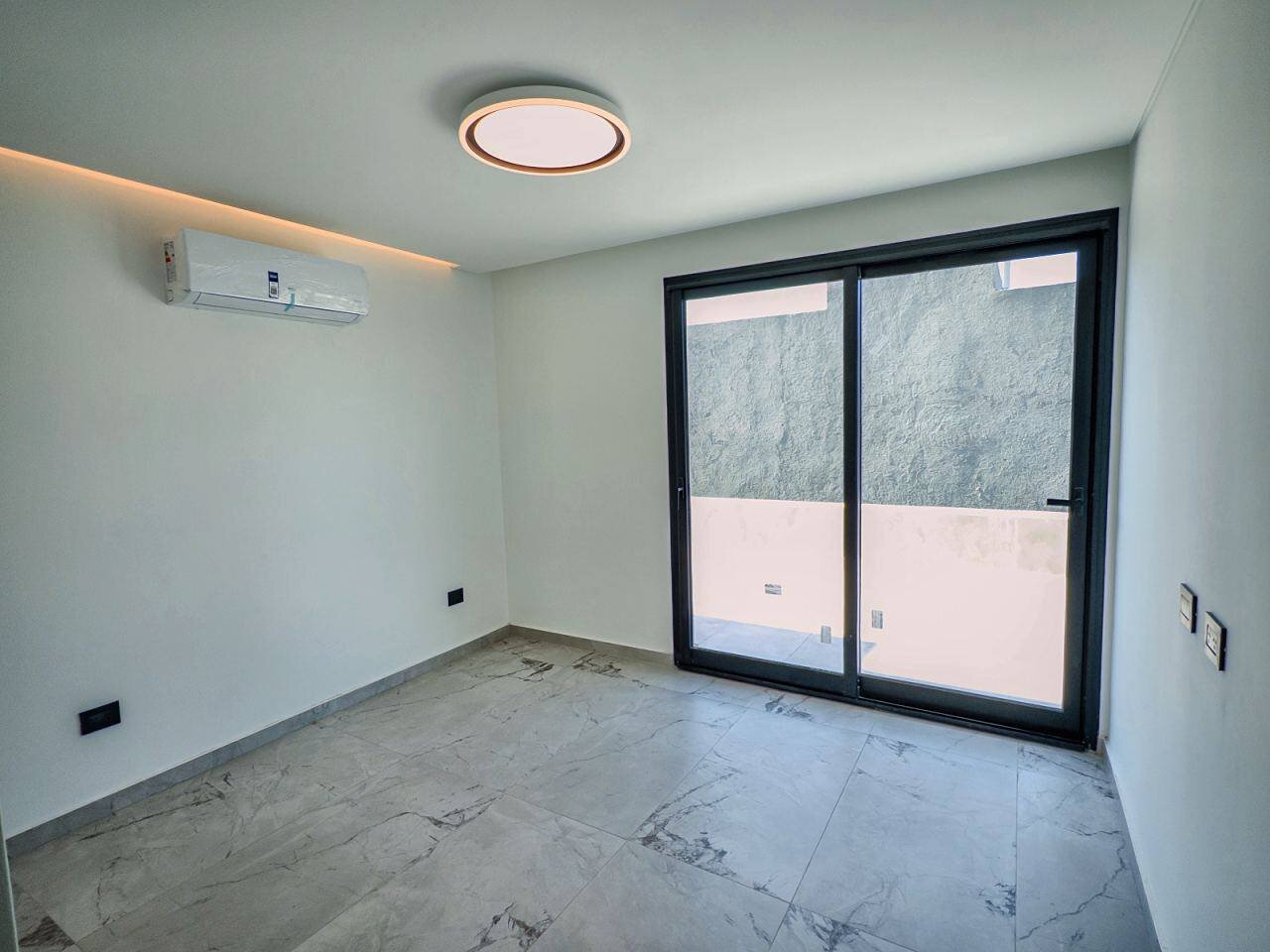 Casa 3 dormitorios con pileta, domótica y cochera doble en Docta Boulevard — foto 13