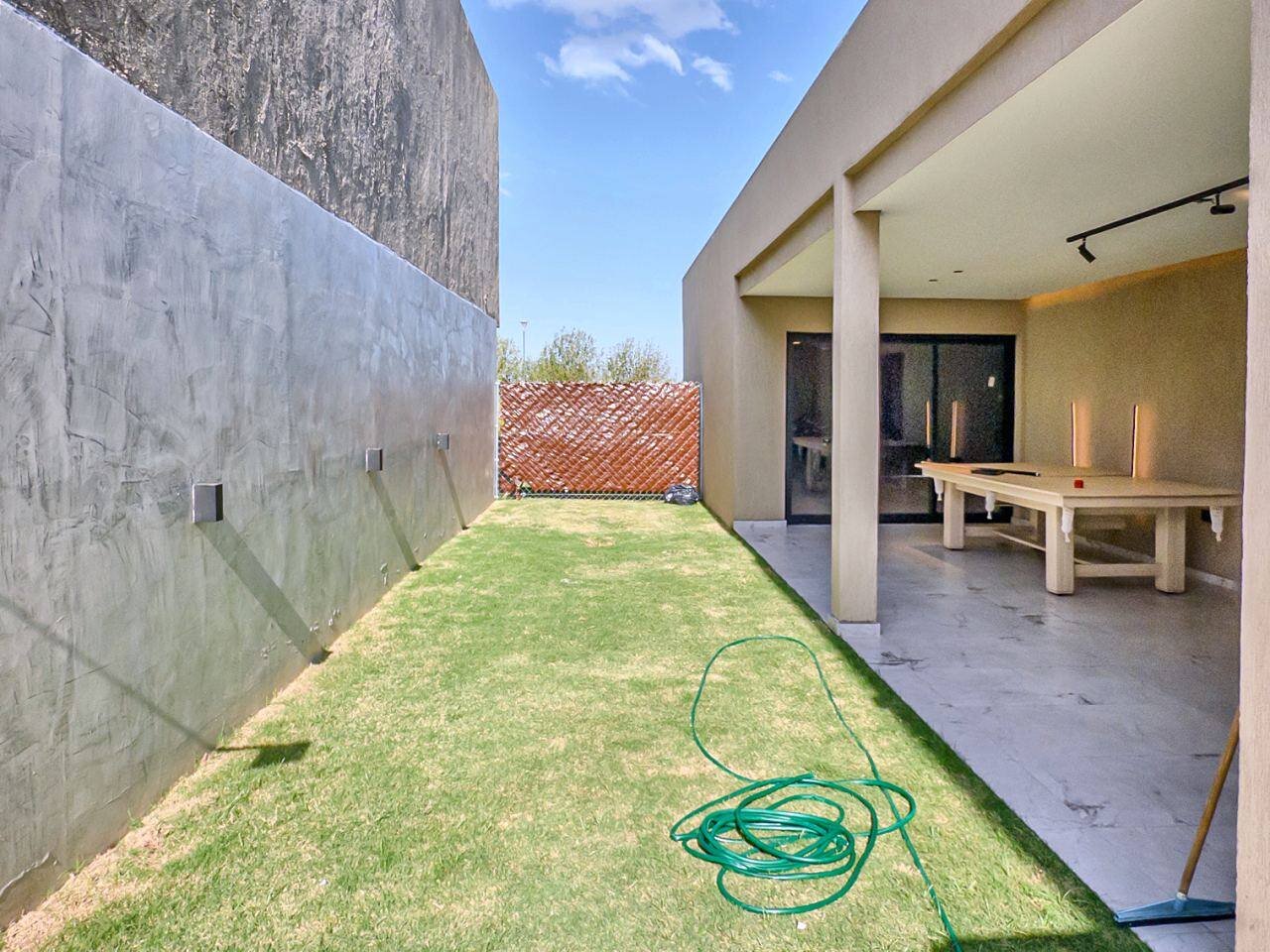 Casa 3 dormitorios con pileta, domótica y cochera doble en Docta Boulevard — foto 12