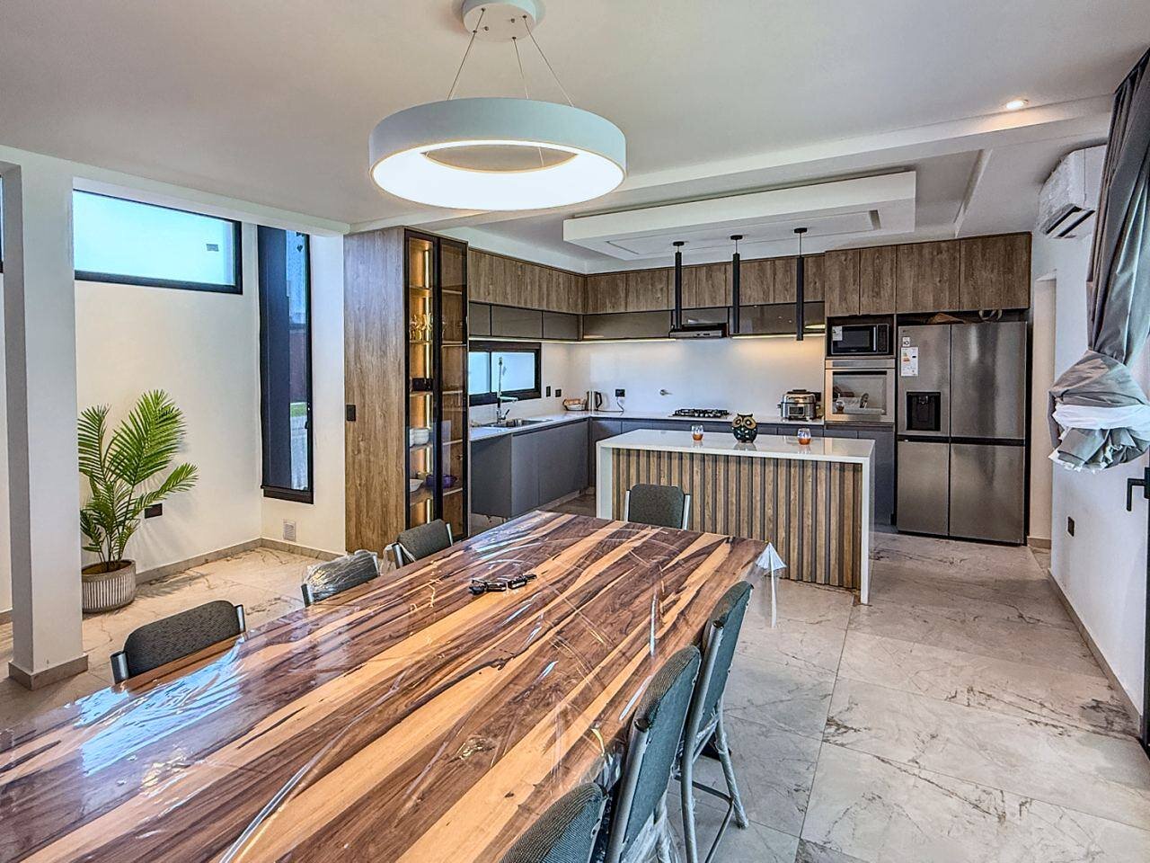 Casa 3 dormitorios con pileta, domótica y cochera doble en Docta Boulevard — foto 6