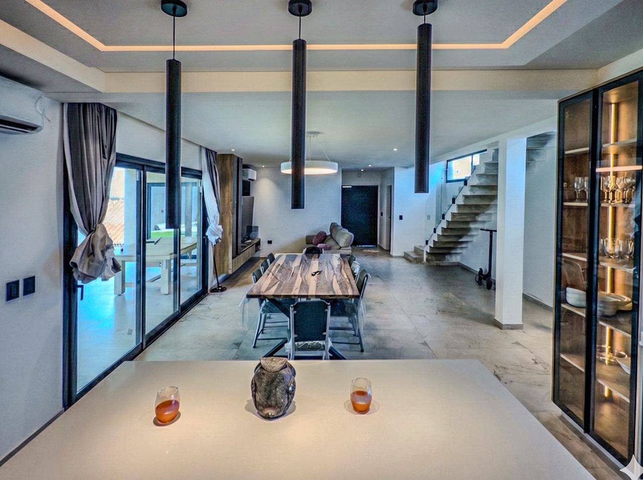 Casa 3 dormitorios con pileta, domótica y cochera doble en Docta Boulevard — foto 5