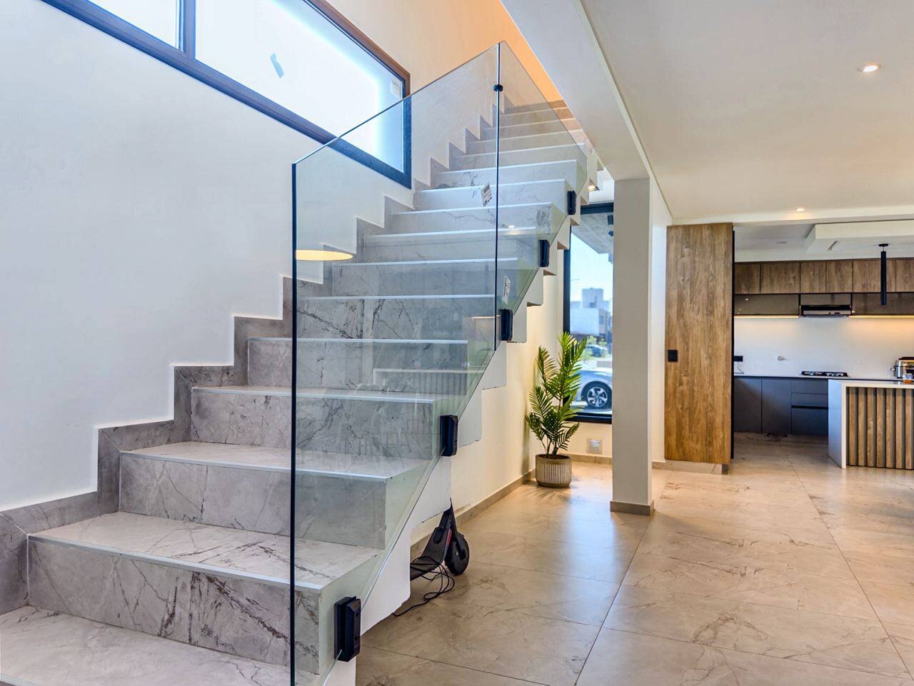 Casa 3 dormitorios con pileta, domótica y cochera doble en Docta Boulevard — foto 9