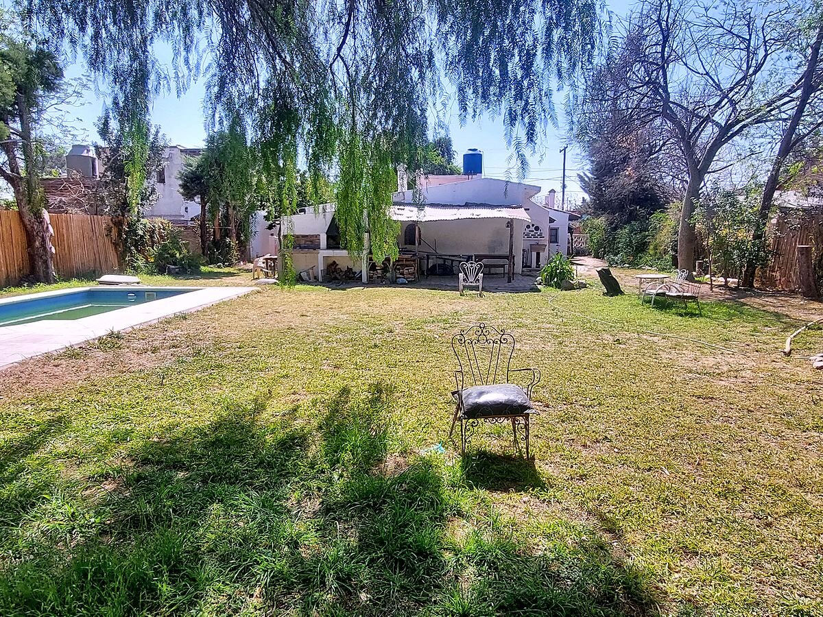 Casa en venta con depto independiente, pileta y 1.000 m² en San Marcos Sierras - 2