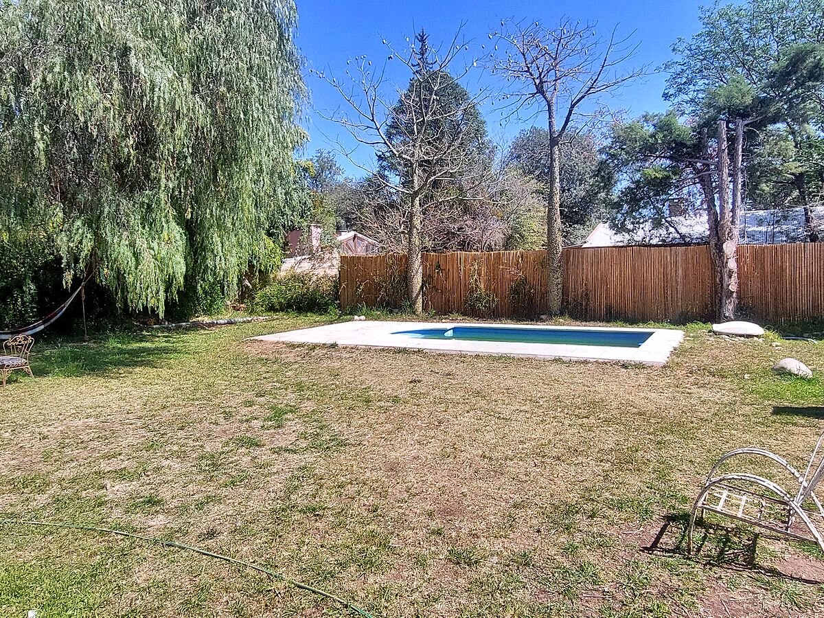 Casa en venta con depto independiente, pileta y 1.000 m² en San Marcos Sierras - 4