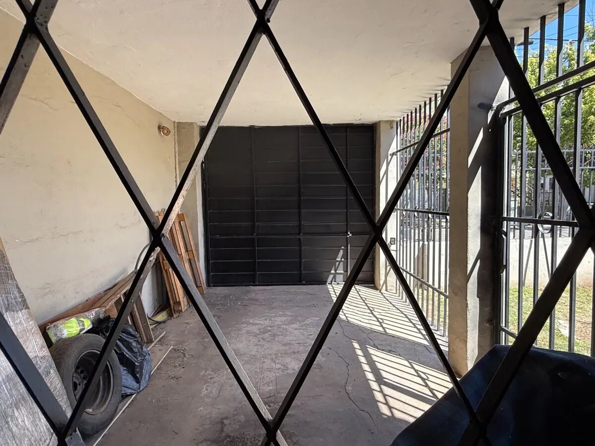Casa De 3 Dormitorios Con Gran Parque. - 16