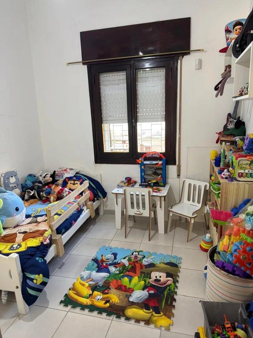 Casa De 3 Dormitorios Con Gran Parque. - 12