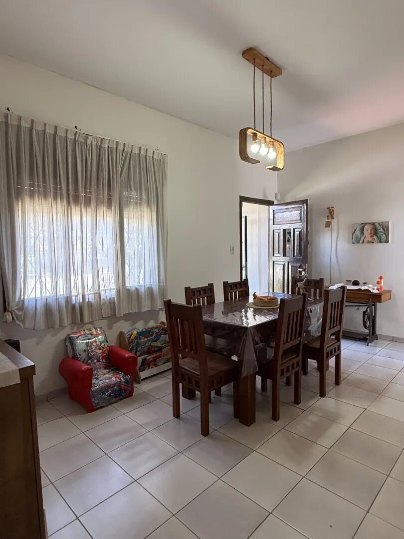 Casa De 3 Dormitorios Con Gran Parque. - 7