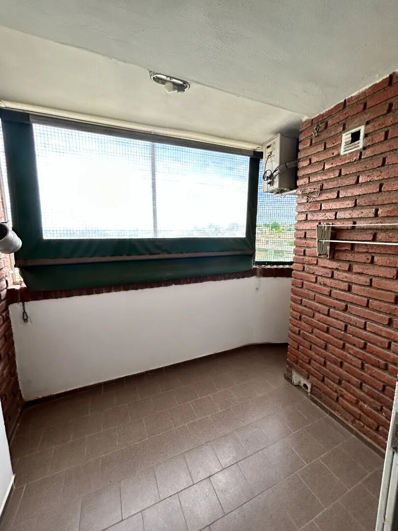 Departamento 3 dorm con cochera y balcón, escritura, Güemes - Av. Pueyrredón — foto 8