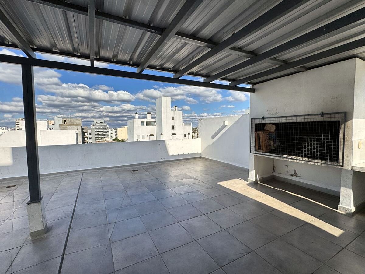 Departamento 1 dormitorio con balcón, pileta y apto crédito en General Paz — foto 12