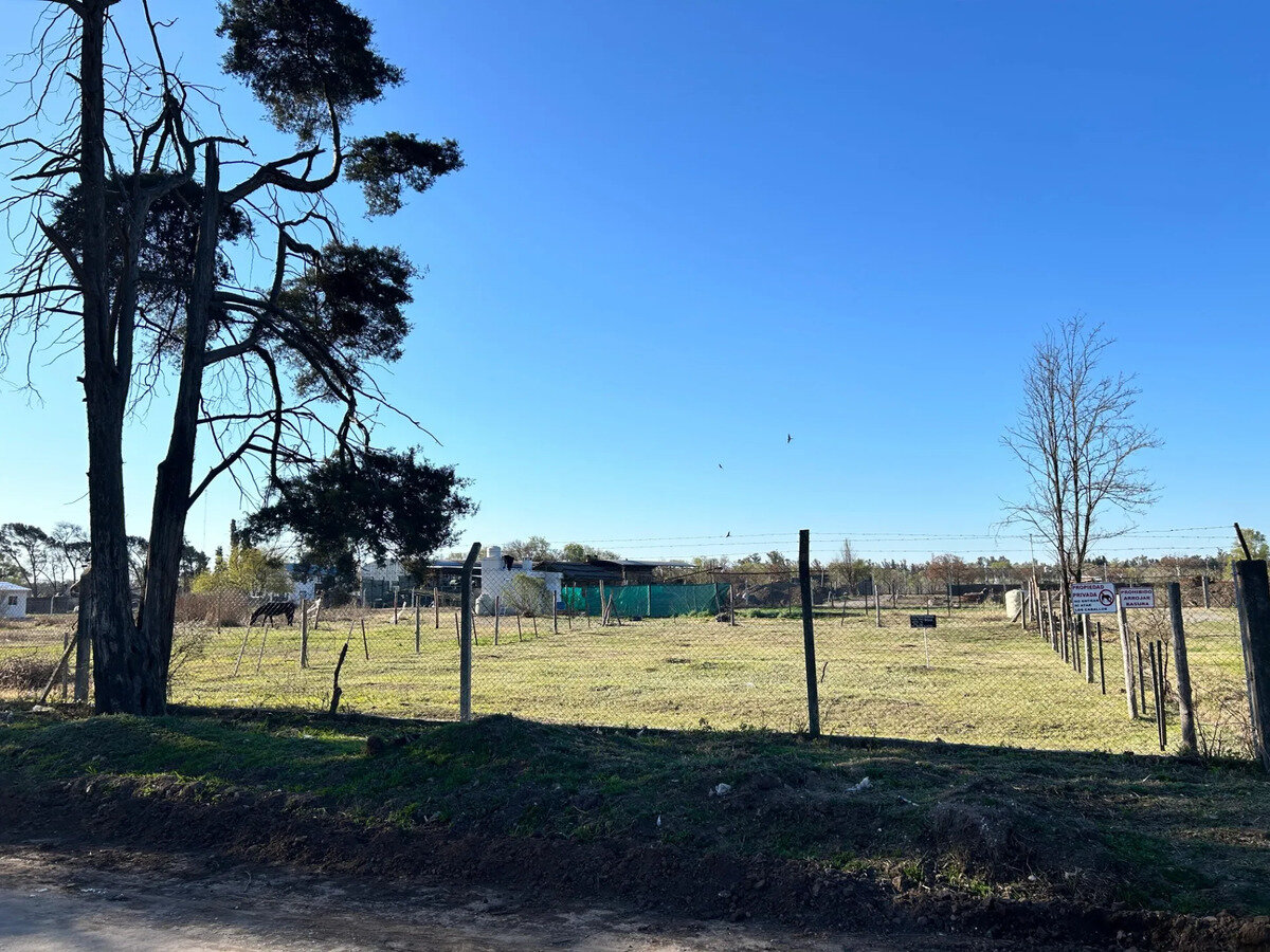 Lote esquina en venta 540 m² en La Donosa, Villa del Prado — foto 4