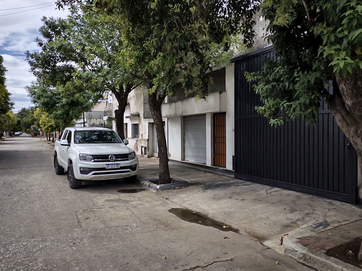 Galpón en venta 312 m² con oficinas, lote de 485 m² en Barrio Colón, Córdoba - 3