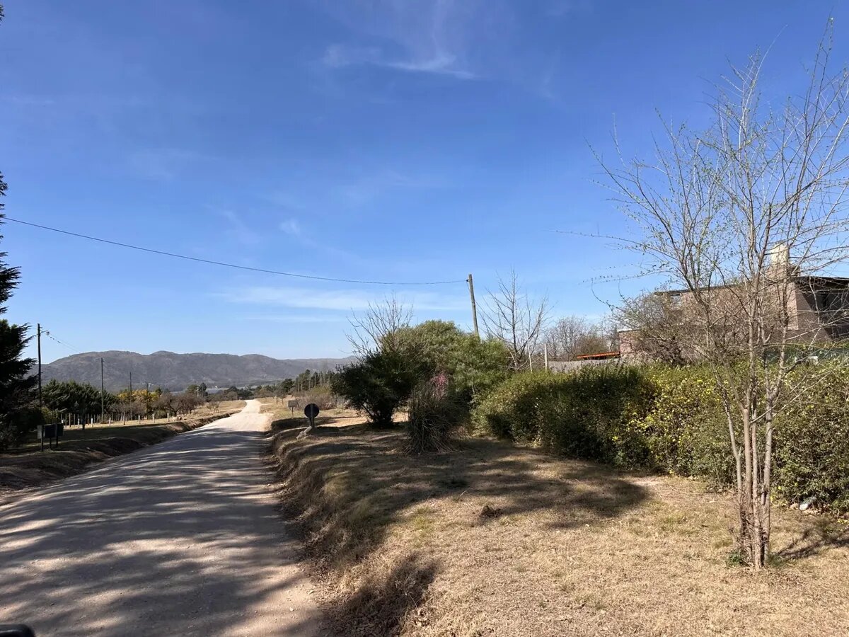 Lotes De 800m² - Potrero De Garay, A Metros Del Lago - 11