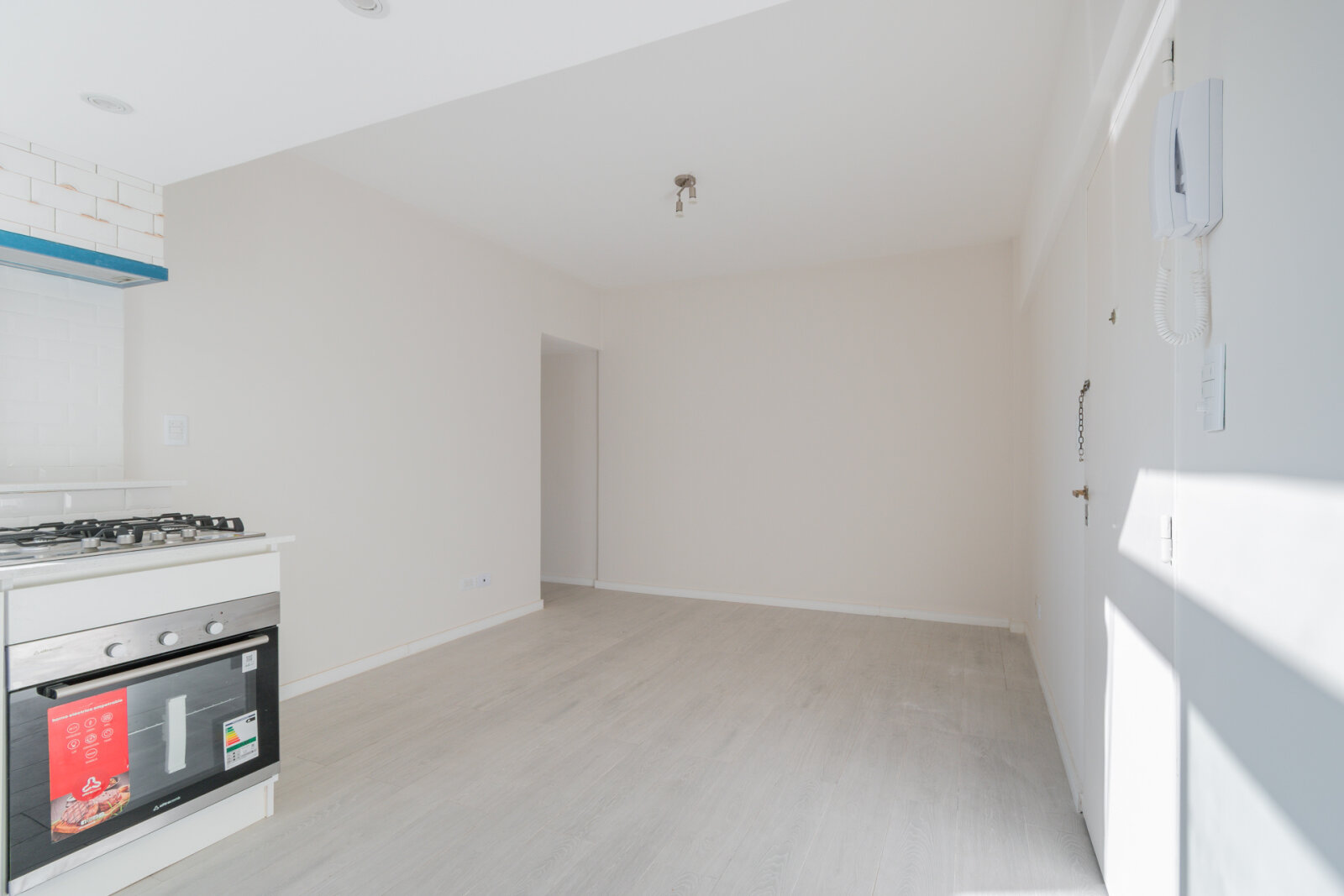 Venta 2amb refaccionado en Parque Chacabuco - 15
