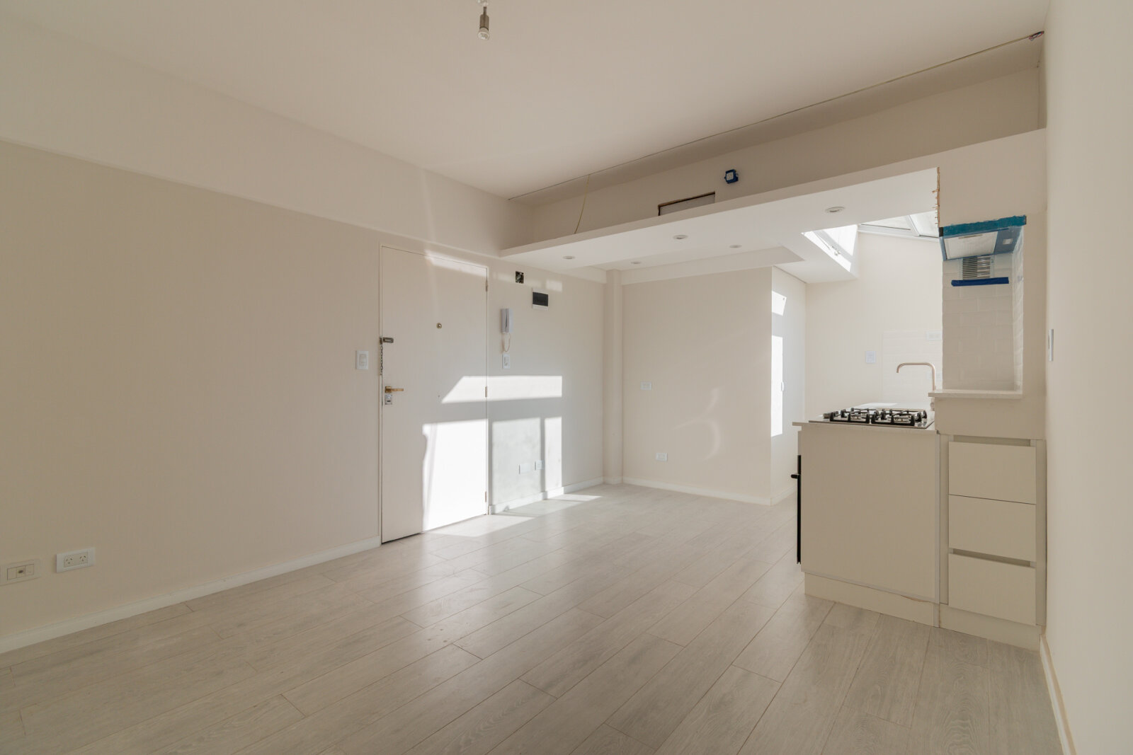Venta 2amb refaccionado en Parque Chacabuco - 10