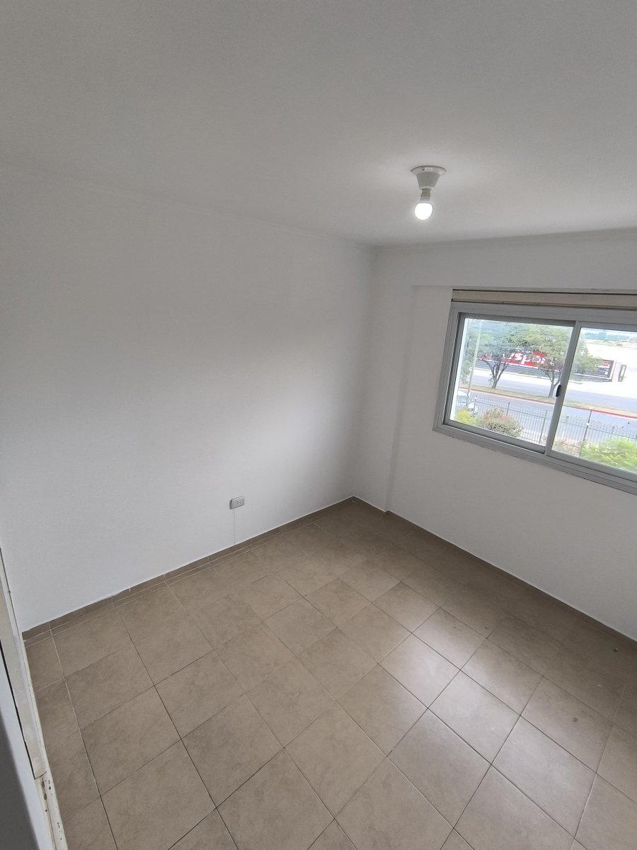 VENTA Departamento de 3 dormitorios, con COCHERA B° Villa Sol - 12