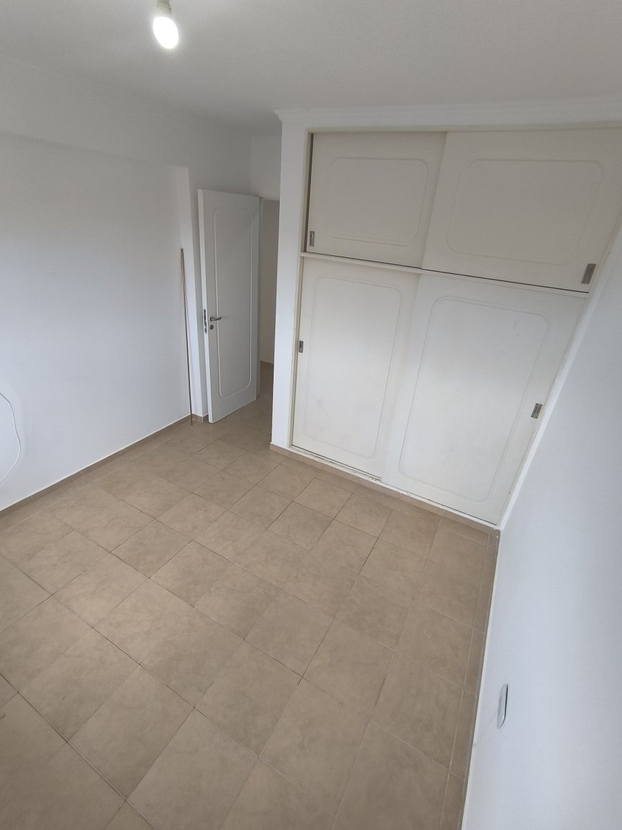 VENTA Departamento de 3 dormitorios, con COCHERA B° Villa Sol - 14