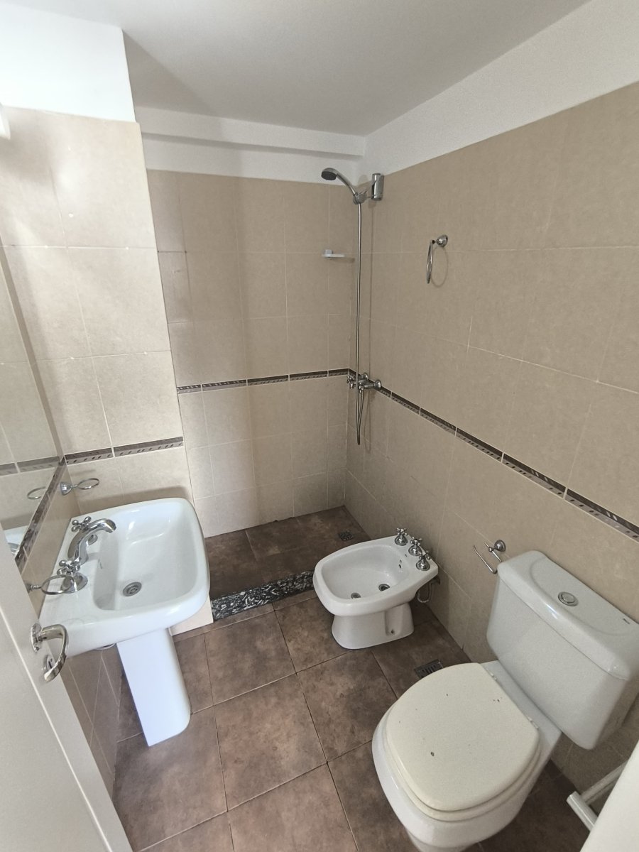 VENTA Departamento de 3 dormitorios, con COCHERA B° Villa Sol - 11