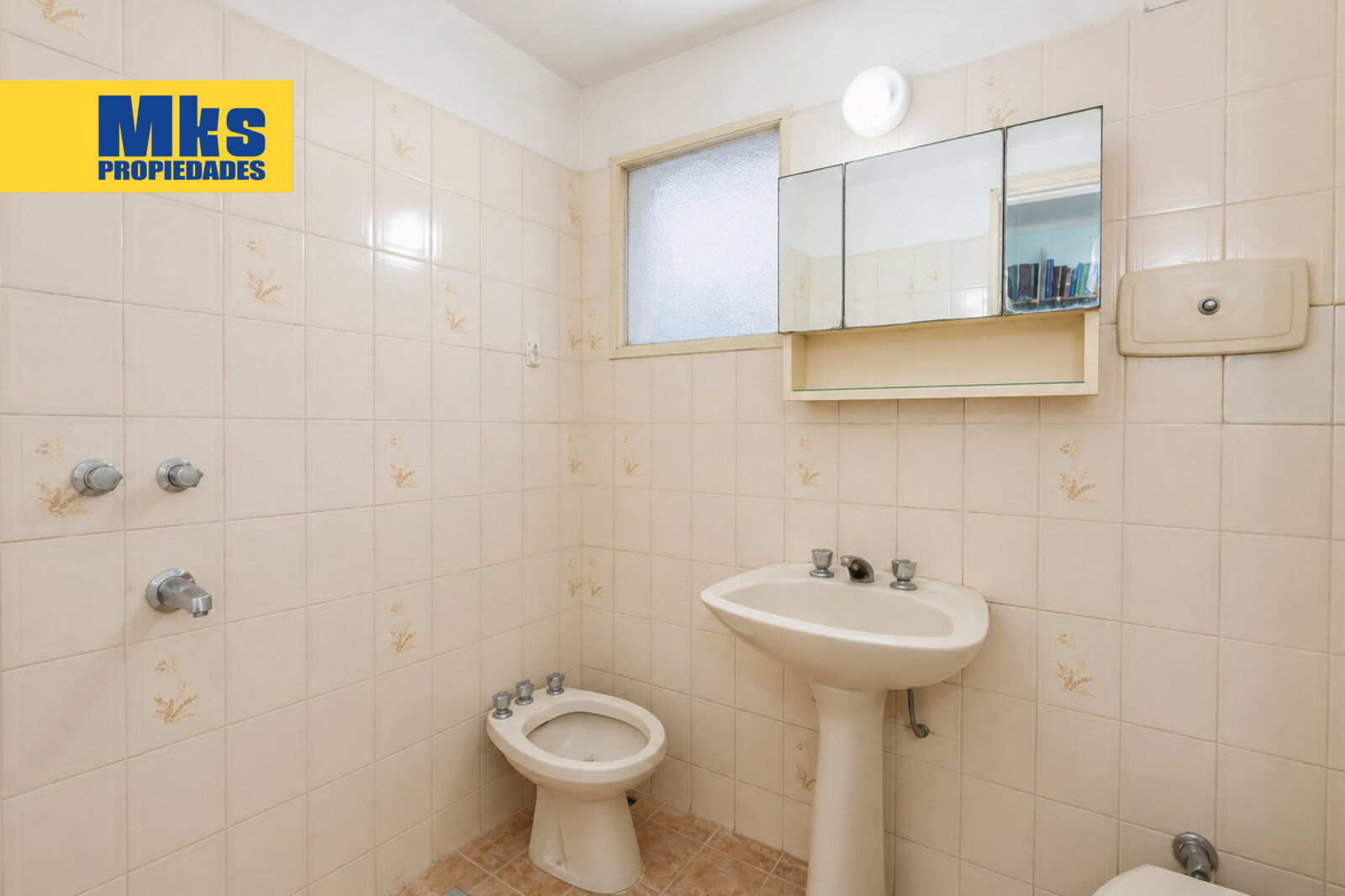 Venta. 2 ambientes. Balcon al frente. La boca. - 8