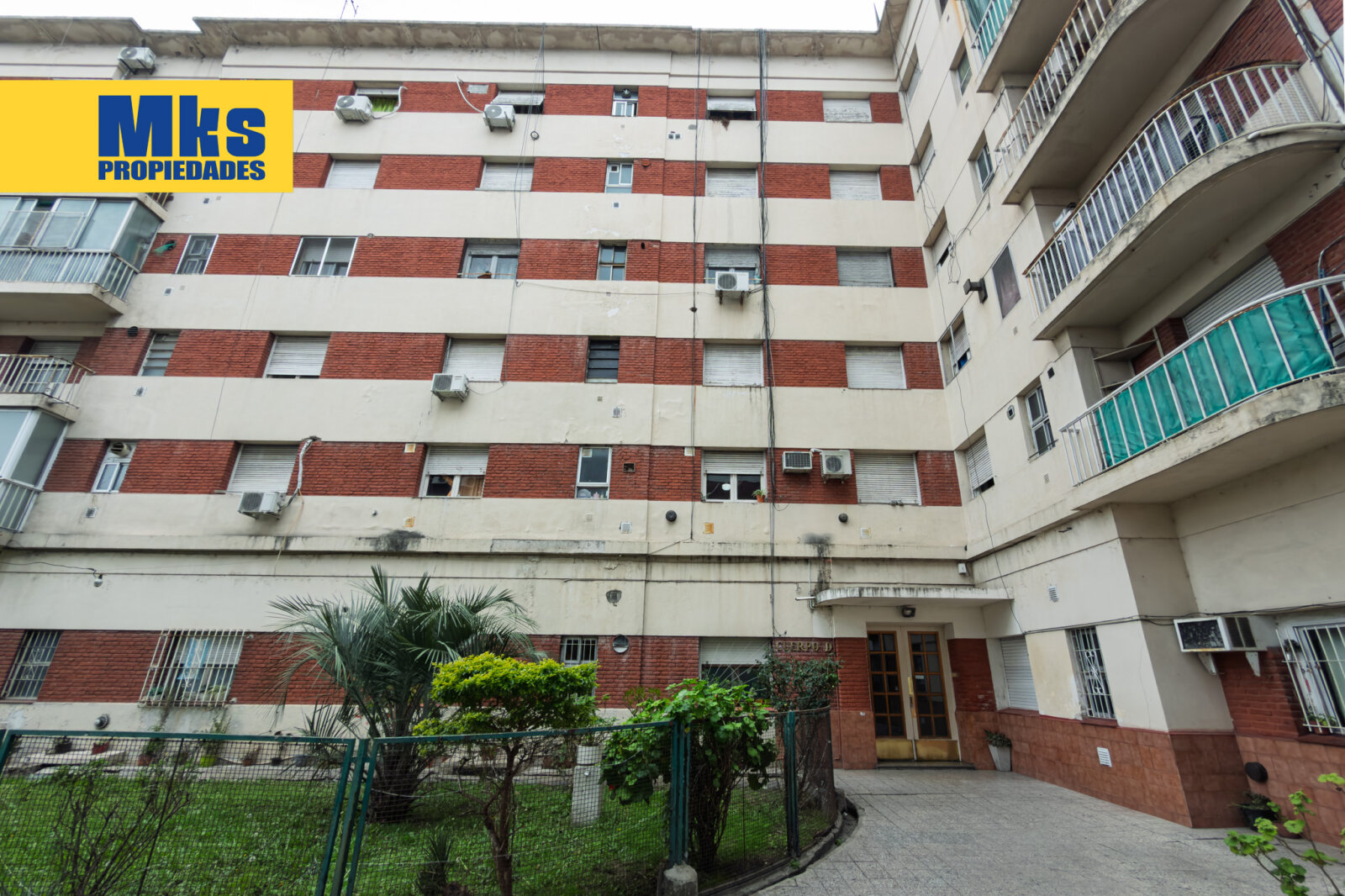 Venta. 2 ambientes. Balcon al frente. La boca. - 18