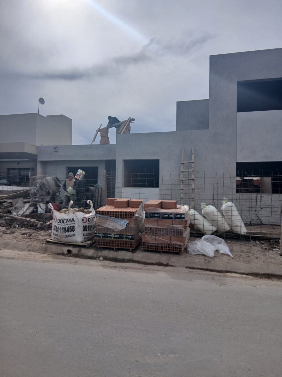 DUPLEX DE 2 DORMITORIOS EN DOCTA AVENIDA 2 - Imagen 4