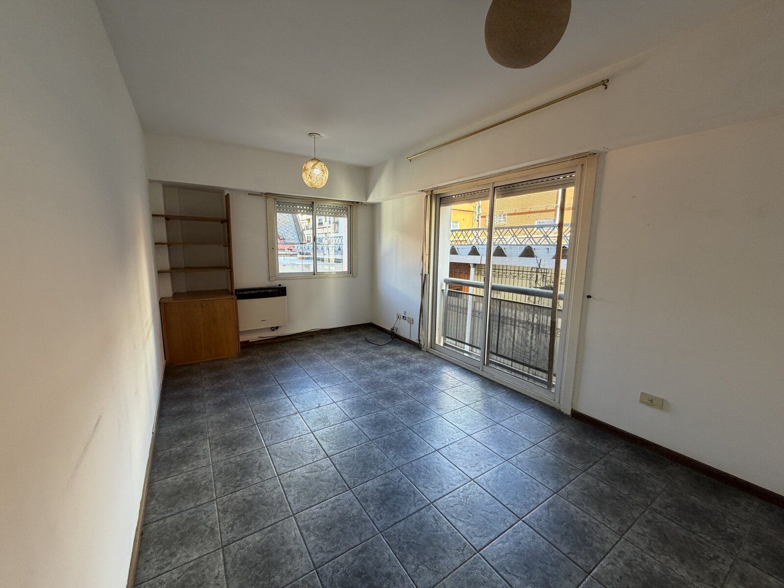 DEPARTAMENTO 2 AMB CON COCHERA EN ALQUILER - RAMOS MEJIA CENTRO - 4