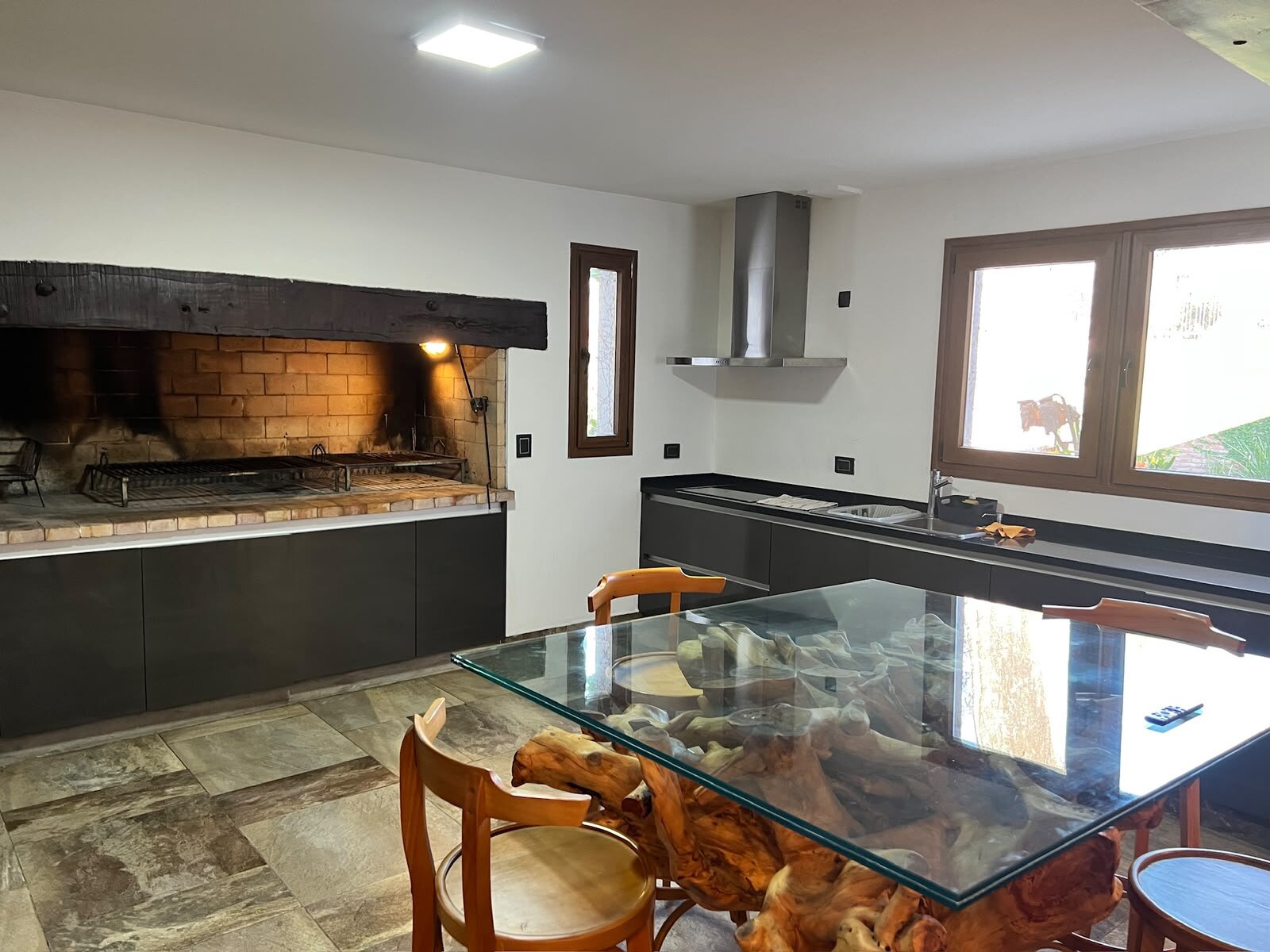 Excelente depto en condominio de diseño - 27